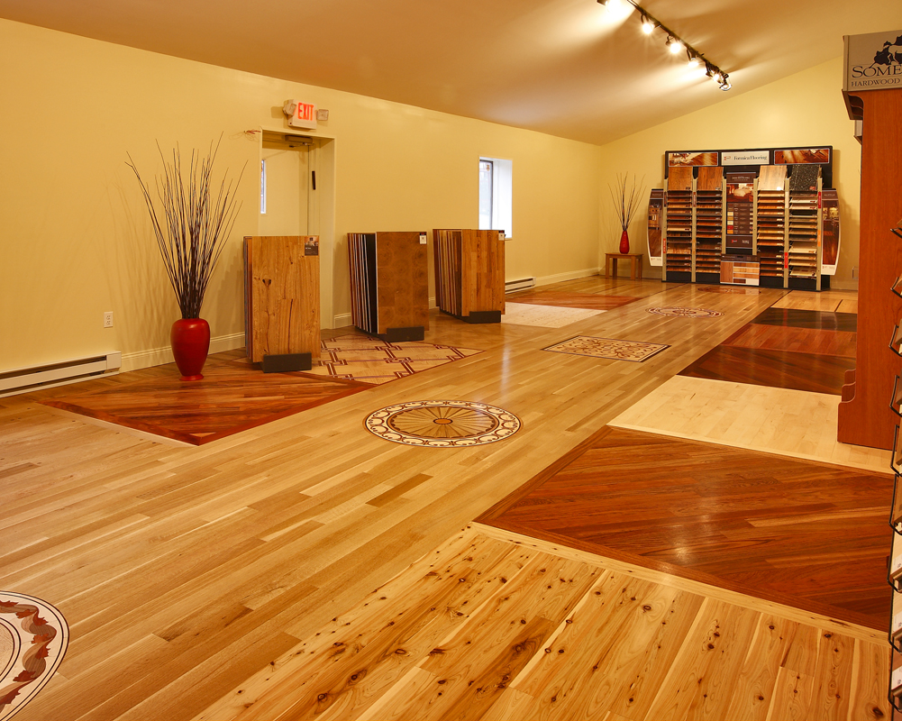 http://www.swastikhomedecor.com/wp-content/uploads/2013/02/Wooden-flooring.jpg